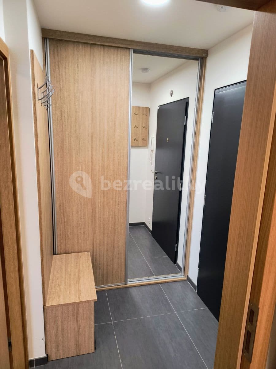 Prenájom bytu 2-izbový 51 m², Karlická, Praha, Praha Prenájom bytu 2-izbový 51 m², Karlická, Praha, Praha