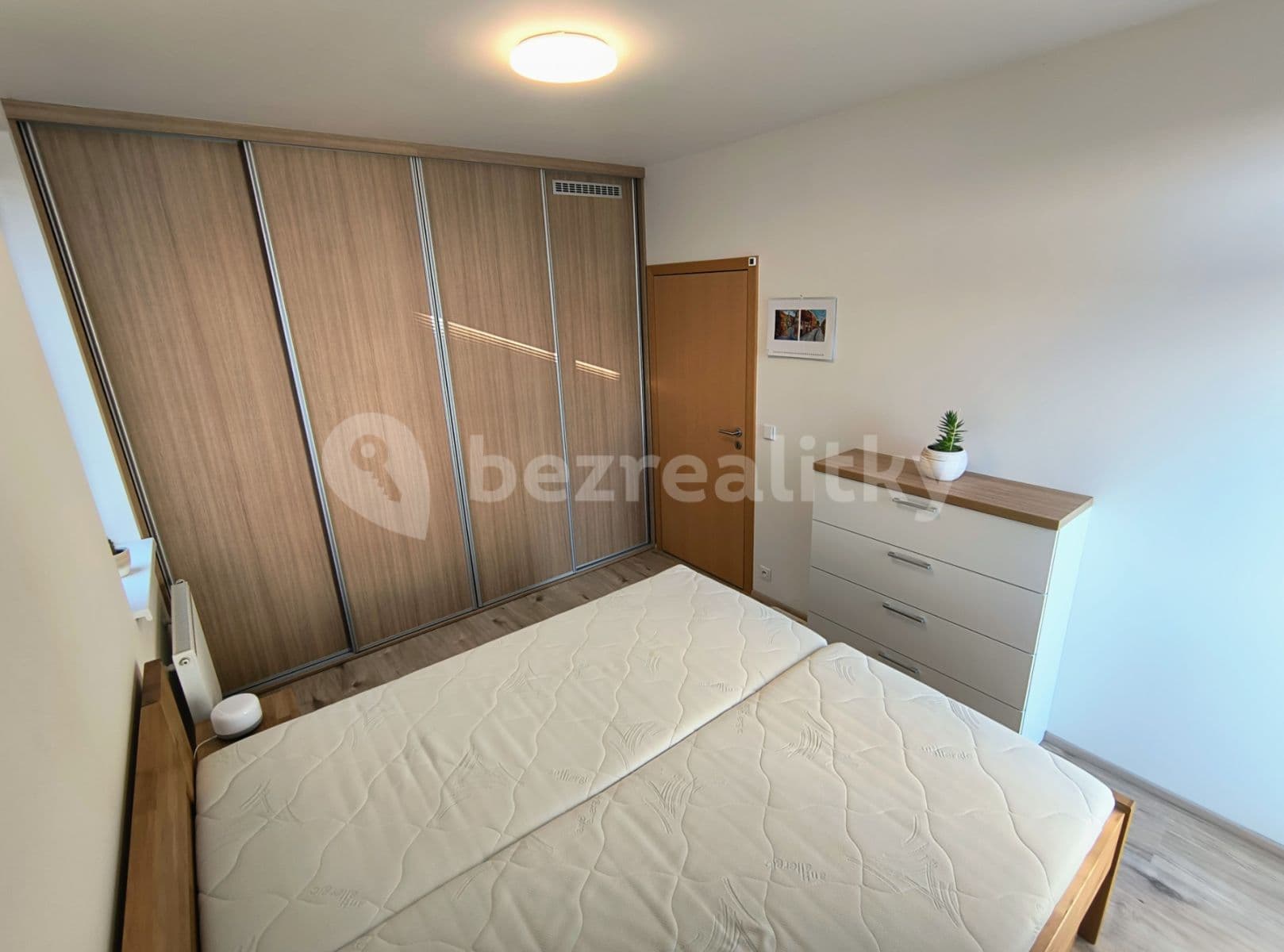 Prenájom bytu 2-izbový 51 m², Karlická, Praha, Praha Prenájom bytu 2-izbový 51 m², Karlická, Praha, Praha