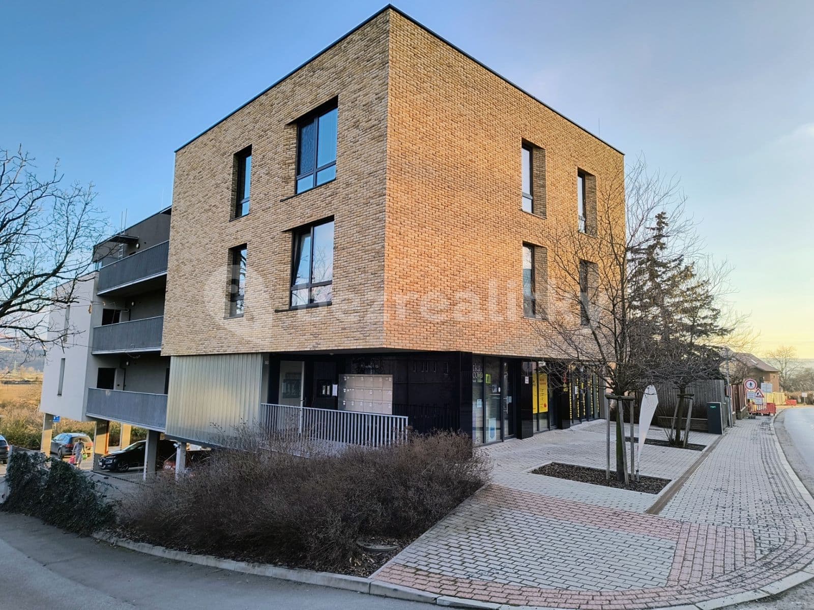 Prenájom bytu 2-izbový 51 m², Karlická, Praha, Praha Prenájom bytu 2-izbový 51 m², Karlická, Praha, Praha