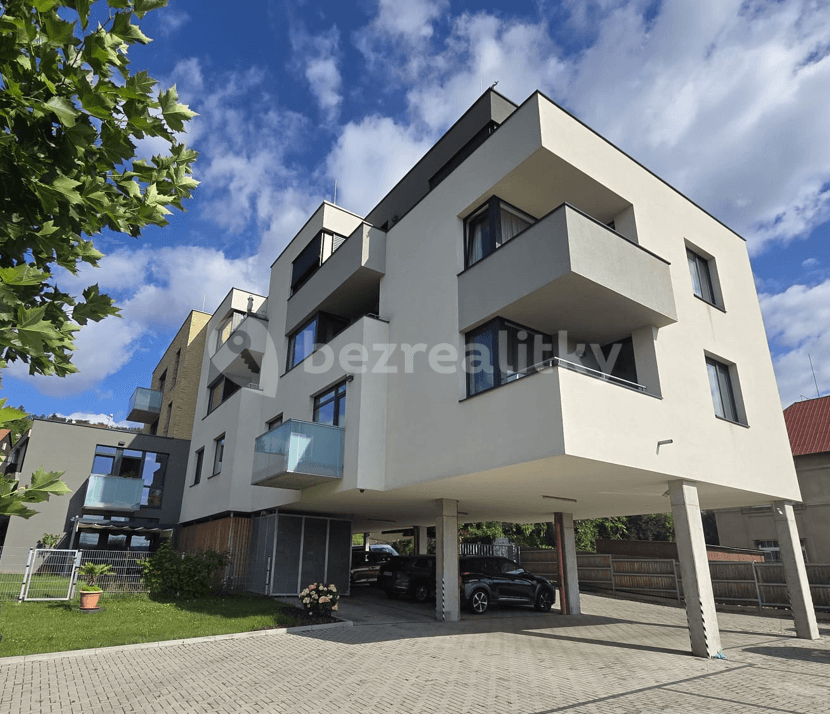 Prenájom bytu 2-izbový 51 m², Karlická, Praha, Praha Prenájom bytu 2-izbový 51 m², Karlická, Praha, Praha