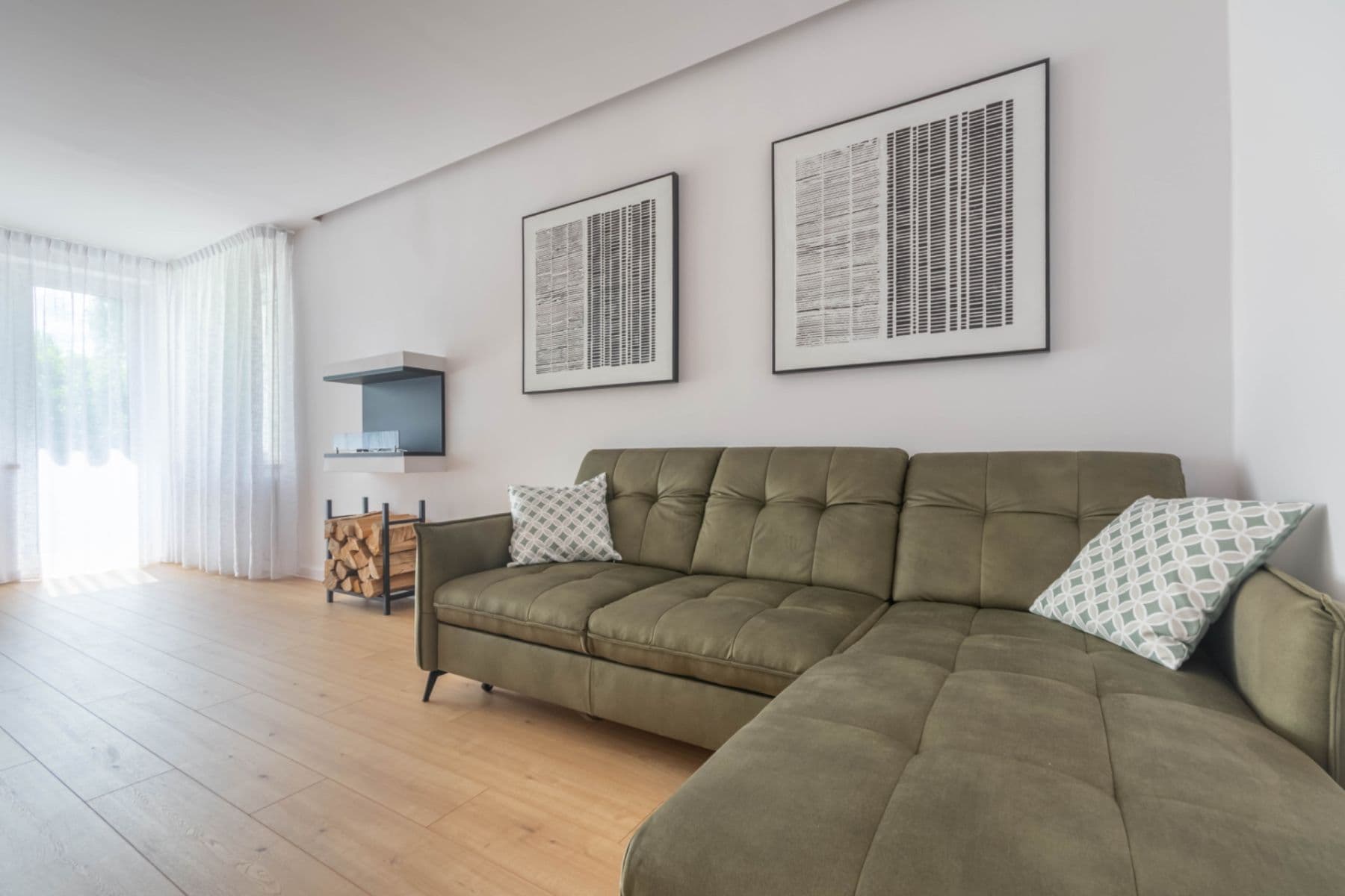 Prenájom bytu 3-izbový 85 m², Harrachov, Liberecký kraj Prenájom bytu 3-izbový 85 m², Harrachov, Liberecký kraj