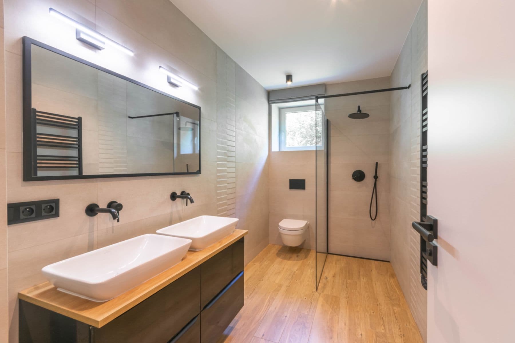 Prenájom bytu 3-izbový 85 m², Harrachov, Liberecký kraj Prenájom bytu 3-izbový 85 m², Harrachov, Liberecký kraj