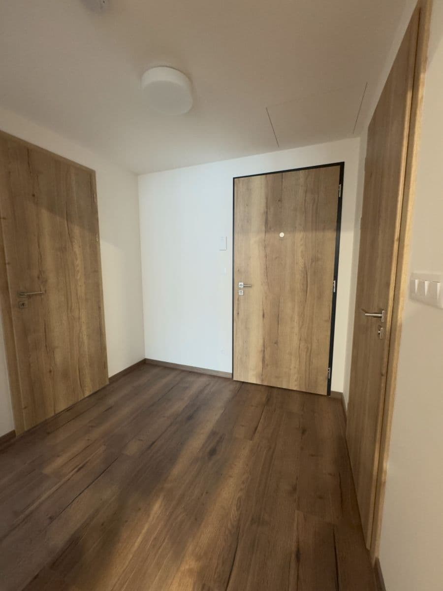 Prenájom bytu 2-izbový 54 m², Kolbenova, Praha, Praha Prenájom bytu 2-izbový 54 m², Kolbenova, Praha, Praha