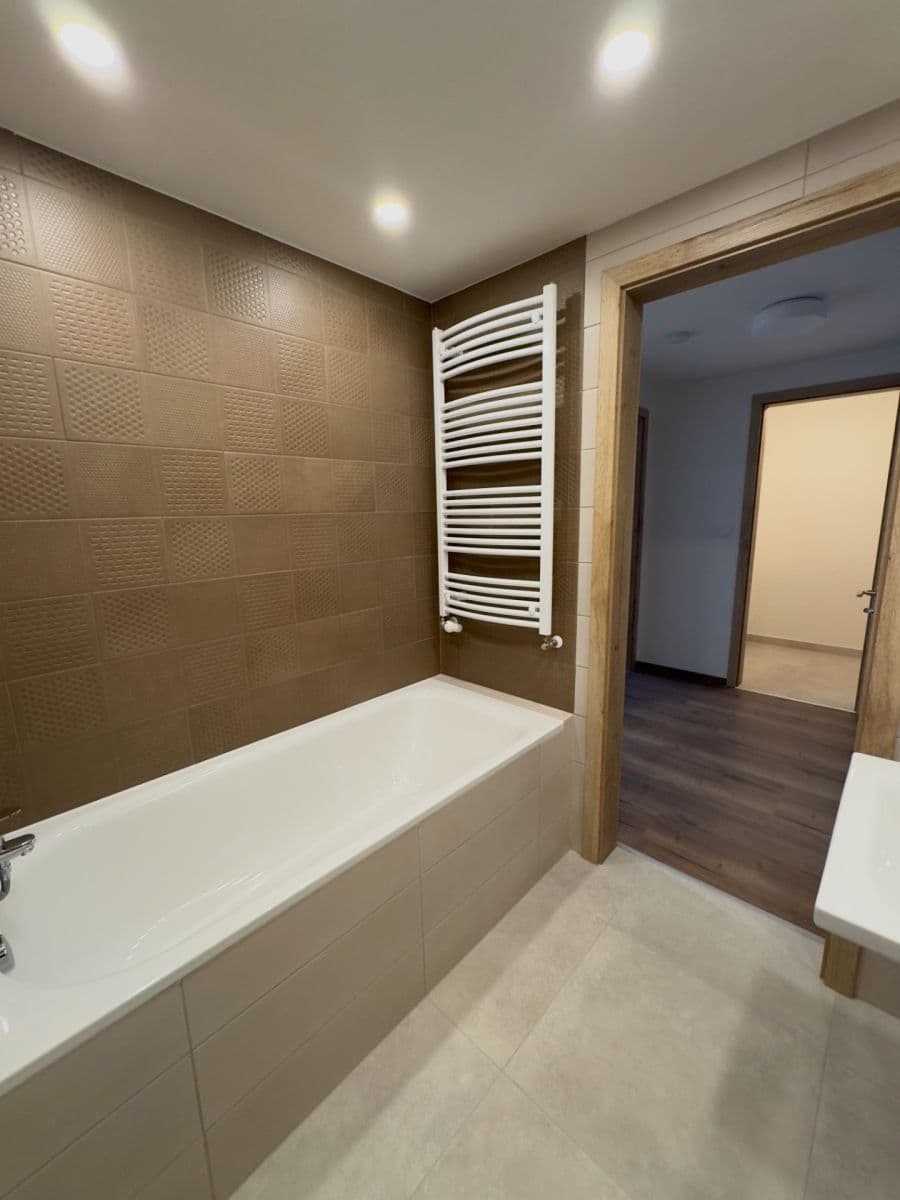 Prenájom bytu 2-izbový 54 m², Kolbenova, Praha, Praha Prenájom bytu 2-izbový 54 m², Kolbenova, Praha, Praha