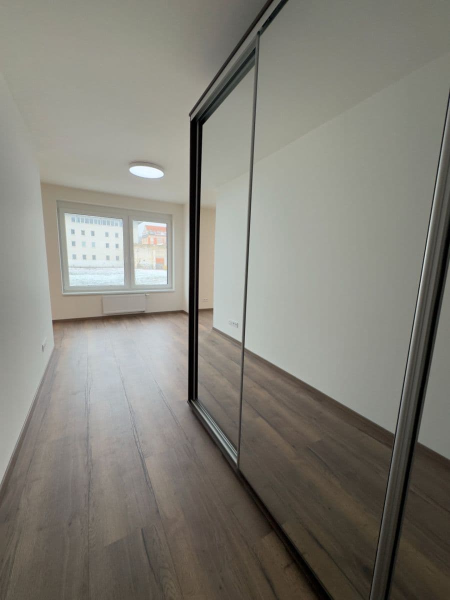 Prenájom bytu 2-izbový 54 m², Kolbenova, Praha, Praha Prenájom bytu 2-izbový 54 m², Kolbenova, Praha, Praha