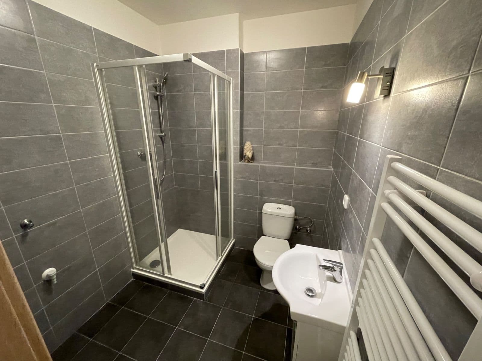 Prenájom bytu 2-izbový 45 m², Ptice, Středočeský kraj Prenájom bytu 2-izbový 45 m², Ptice, Středočeský kraj