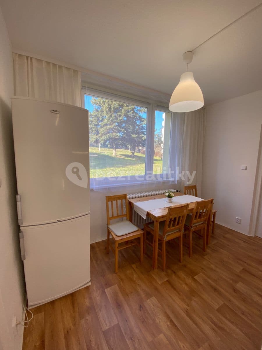 Prenájom bytu 3-izbový 74 m², Pod Soudním vrchem, Znojmo, Jihomoravský kraj Prenájom bytu 3-izbový 74 m², Pod Soudním vrchem, Znojmo, Jihomoravský kraj