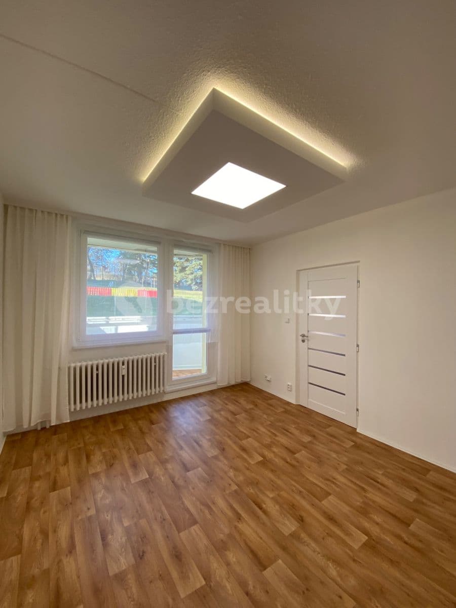 Prenájom bytu 3-izbový 74 m², Pod Soudním vrchem, Znojmo, Jihomoravský kraj Prenájom bytu 3-izbový 74 m², Pod Soudním vrchem, Znojmo, Jihomoravský kraj