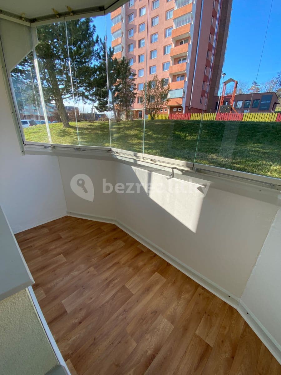 Prenájom bytu 3-izbový 74 m², Pod Soudním vrchem, Znojmo, Jihomoravský kraj Prenájom bytu 3-izbový 74 m², Pod Soudním vrchem, Znojmo, Jihomoravský kraj