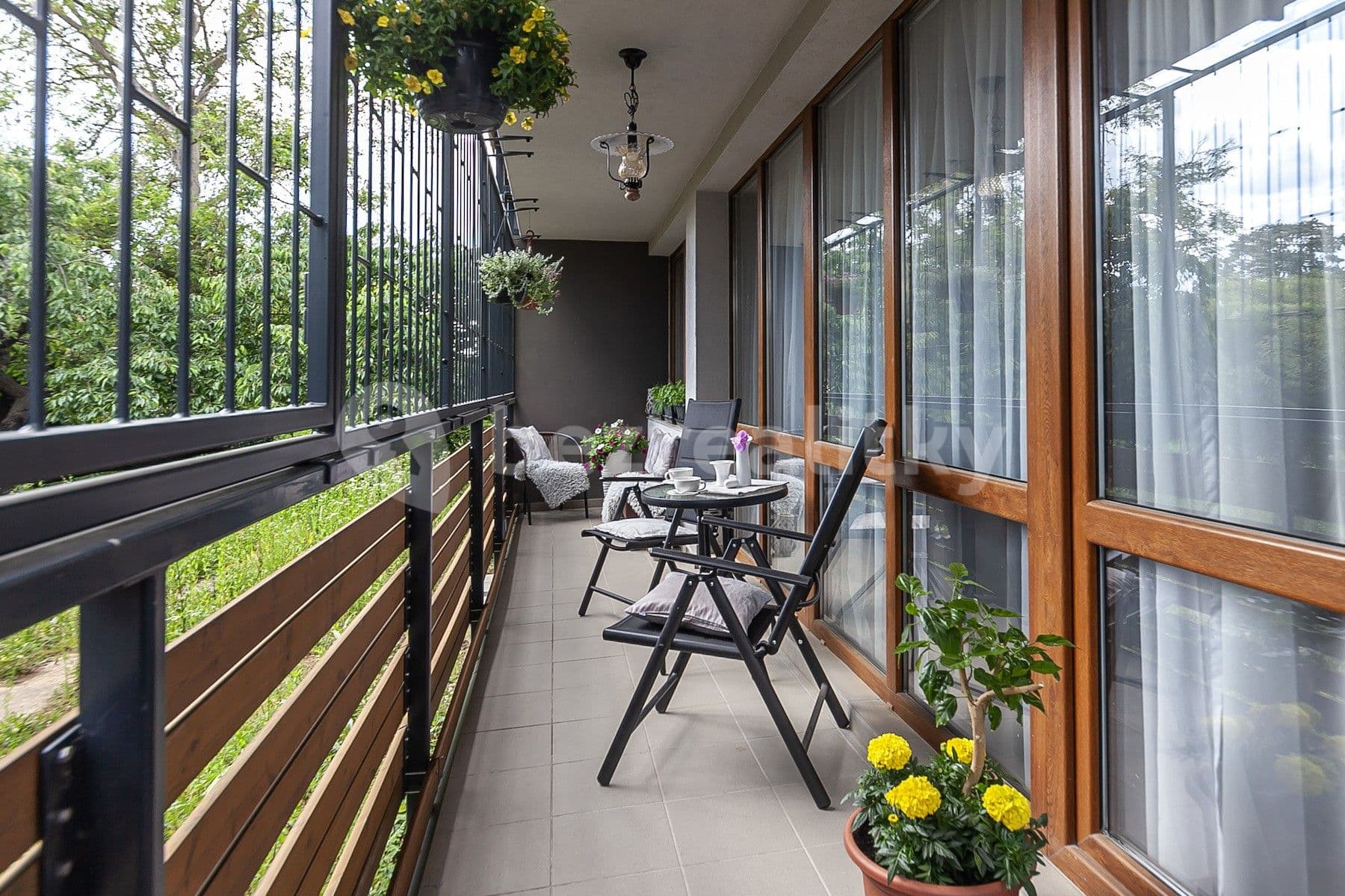 Prenájom bytu 4-izbový 86 m², Zelený pruh, Praha, Praha Prenájom bytu 4-izbový 86 m², Zelený pruh, Praha, Praha