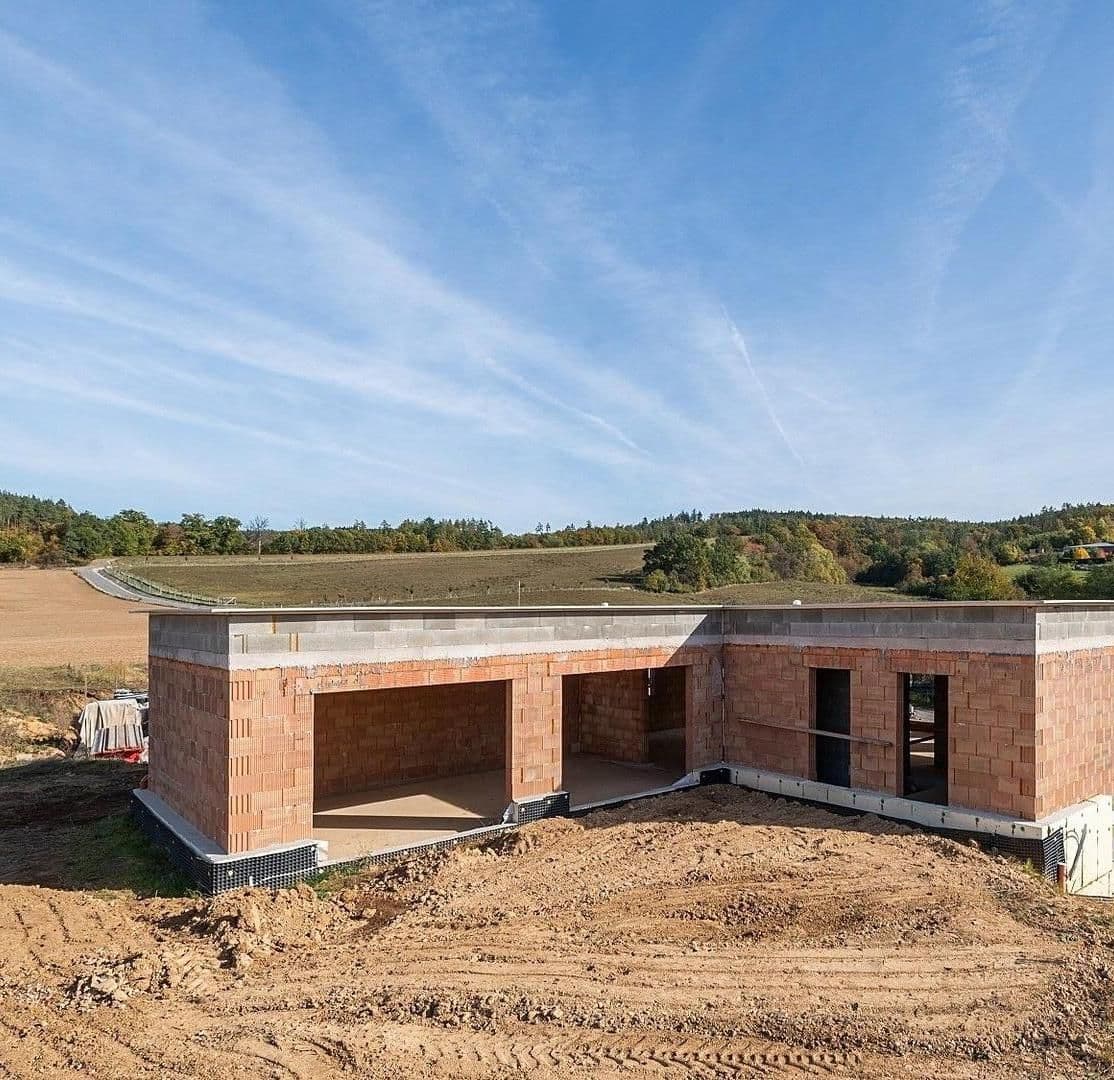 Predaj domu 231 m², pozemek 745 m², Jinačovice, Jihomoravský kraj Predaj domu 231 m², pozemek 745 m², Jinačovice, Jihomoravský kraj