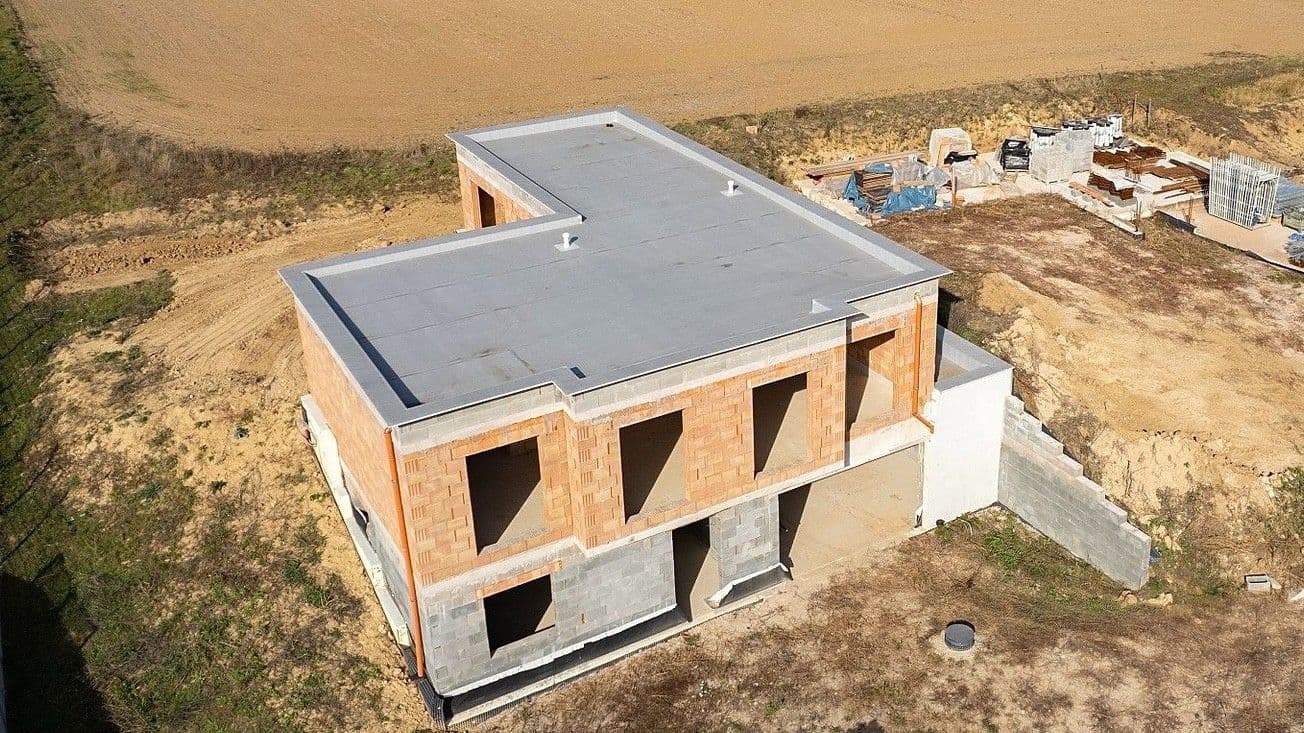 Predaj domu 231 m², pozemek 745 m², Jinačovice, Jihomoravský kraj Predaj domu 231 m², pozemek 745 m², Jinačovice, Jihomoravský kraj