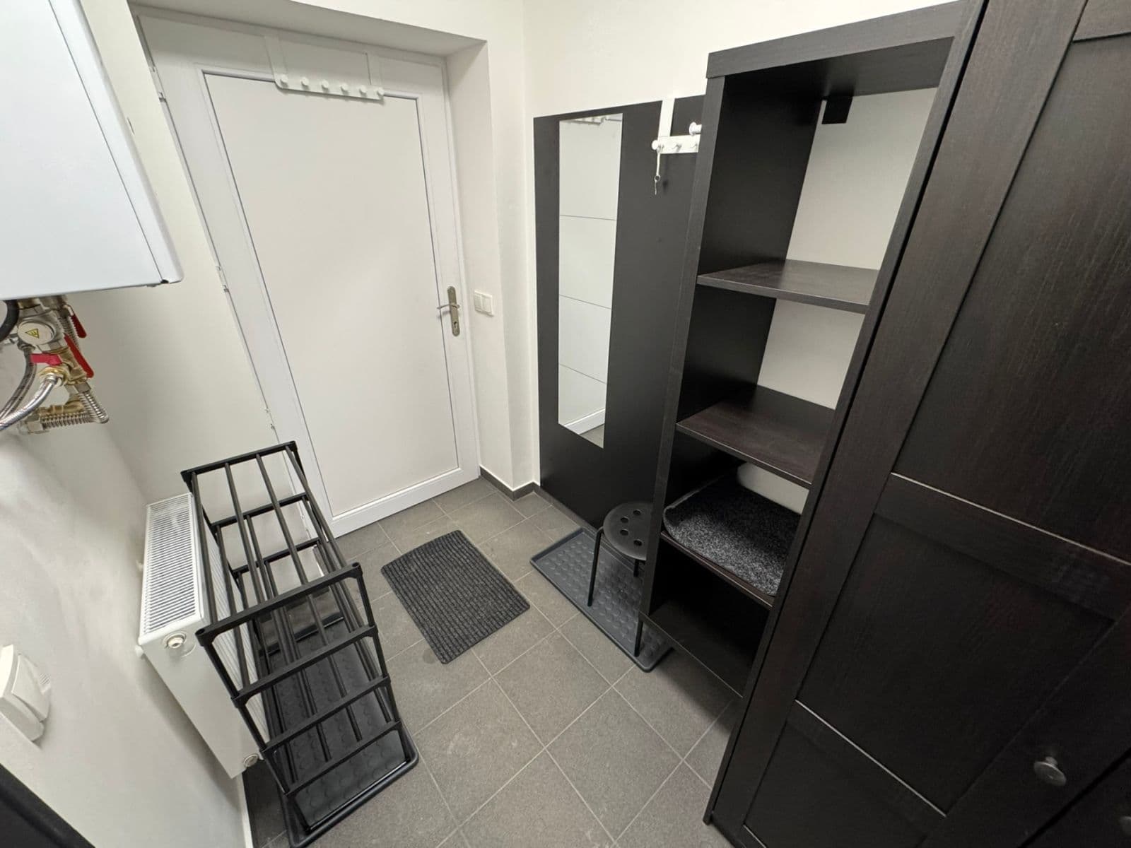 Prenájom bytu 3-izbový 70 m², Hlubočepská, Praha, Praha Prenájom bytu 3-izbový 70 m², Hlubočepská, Praha, Praha