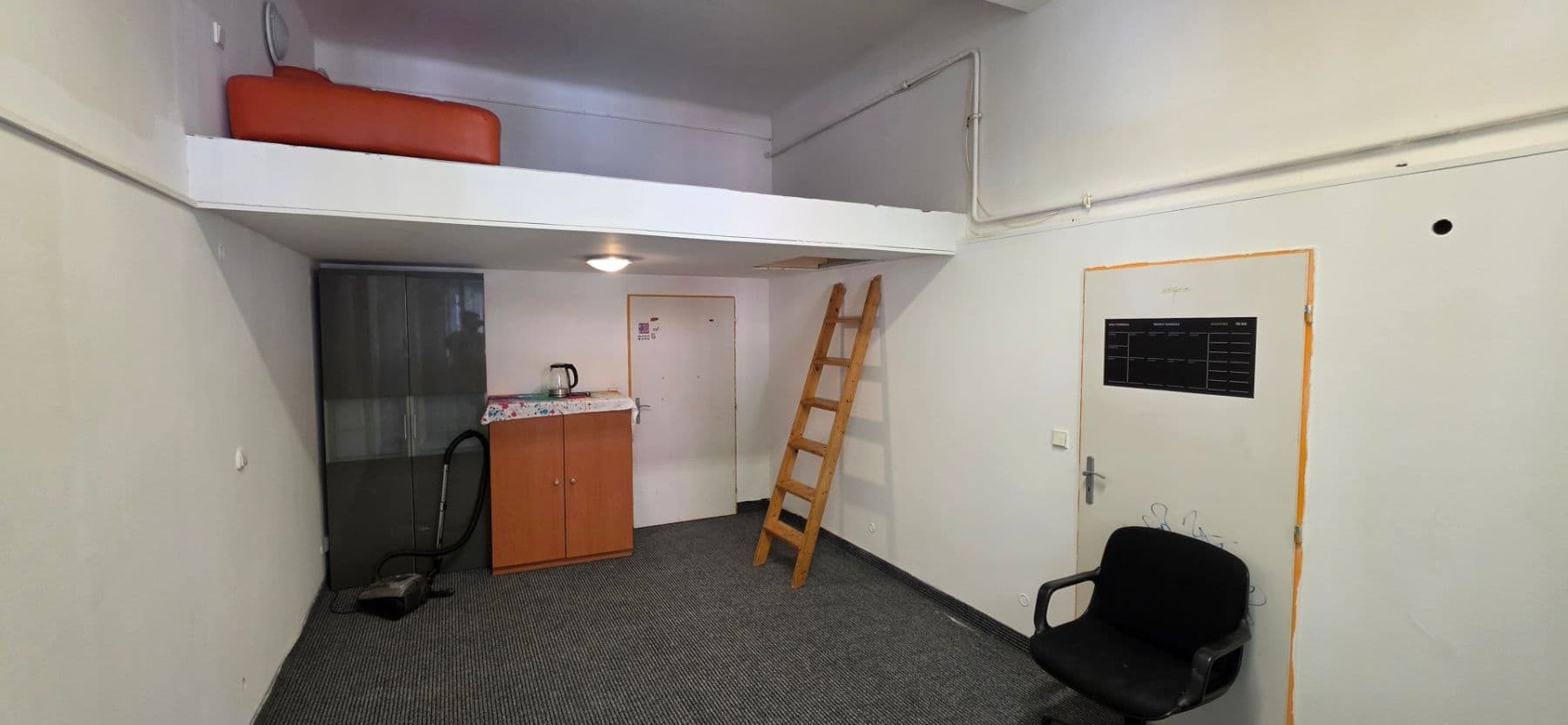 Prenájom bytu 1-izbový 25 m², U Průhonu, Praha, Praha Prenájom bytu 1-izbový 25 m², U Průhonu, Praha, Praha