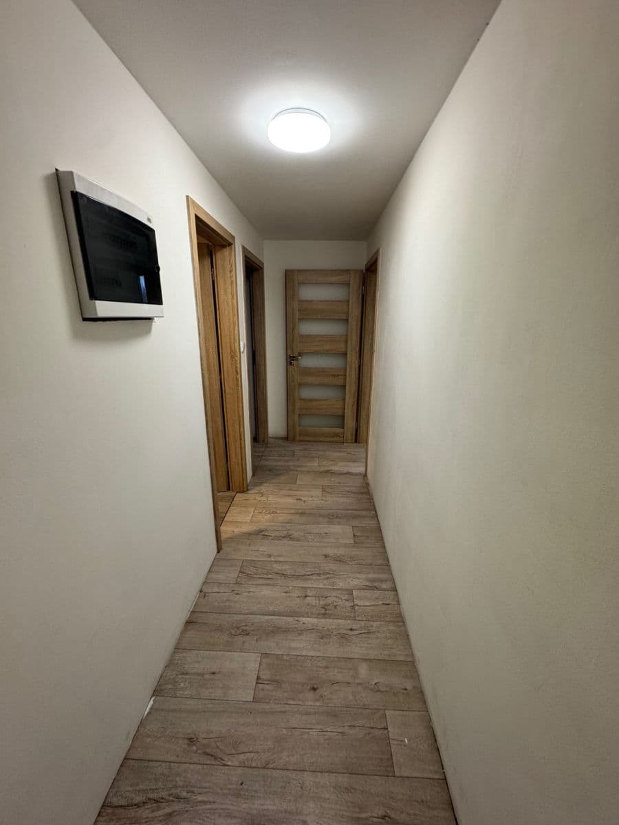 Prenájom bytu 2-izbový 60 m², Štenclova, Dašice, Pardubický kraj Prenájom bytu 2-izbový 60 m², Štenclova, Dašice, Pardubický kraj