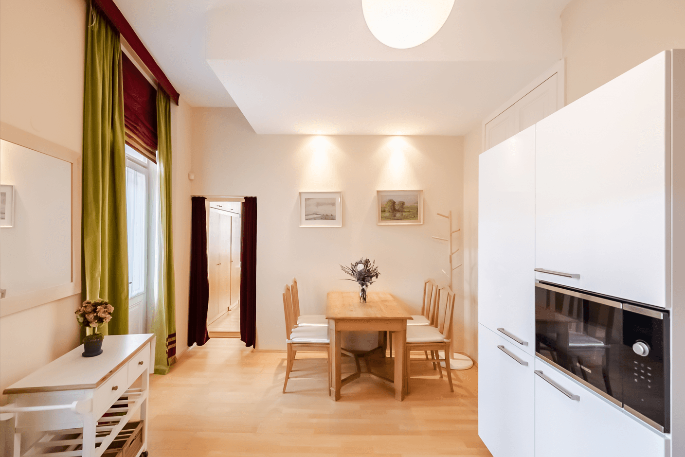 Prenájom bytu 1-izbový 45 m², Štěpánská, Praha, Praha Prenájom bytu 1-izbový 45 m², Štěpánská, Praha, Praha