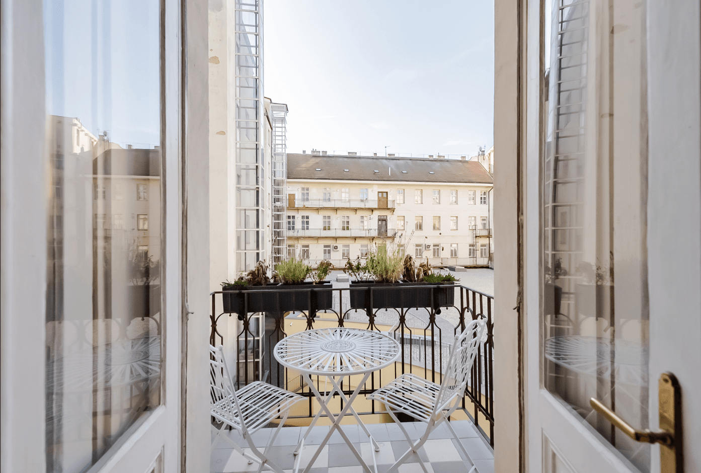 Prenájom bytu 1-izbový 45 m², Štěpánská, Praha, Praha Prenájom bytu 1-izbový 45 m², Štěpánská, Praha, Praha