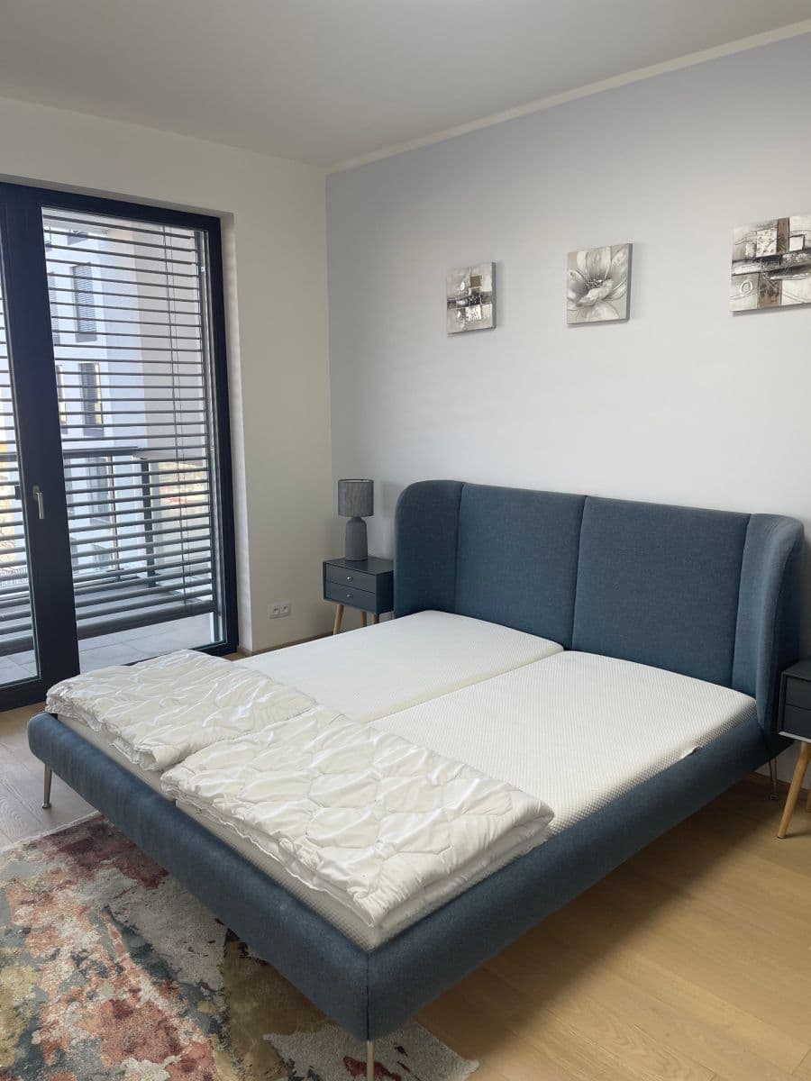 Prenájom bytu 2-izbový 62 m², Jankovcova, Praha, Praha Prenájom bytu 2-izbový 62 m², Jankovcova, Praha, Praha