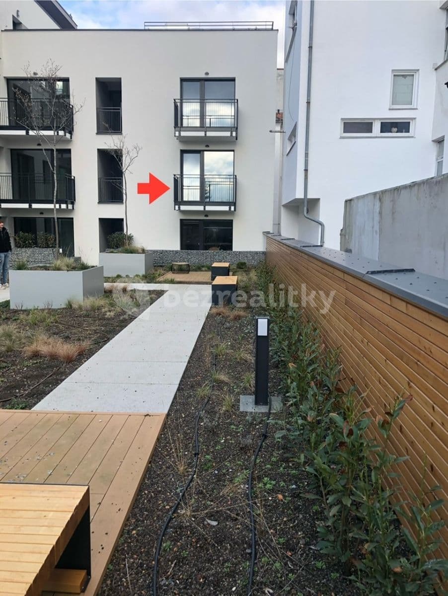 Prenájom bytu 1-izbový 36 m², Na Jíkalce, Plzeň, Plzeňský kraj Prenájom bytu 1-izbový 36 m², Na Jíkalce, Plzeň, Plzeňský kraj