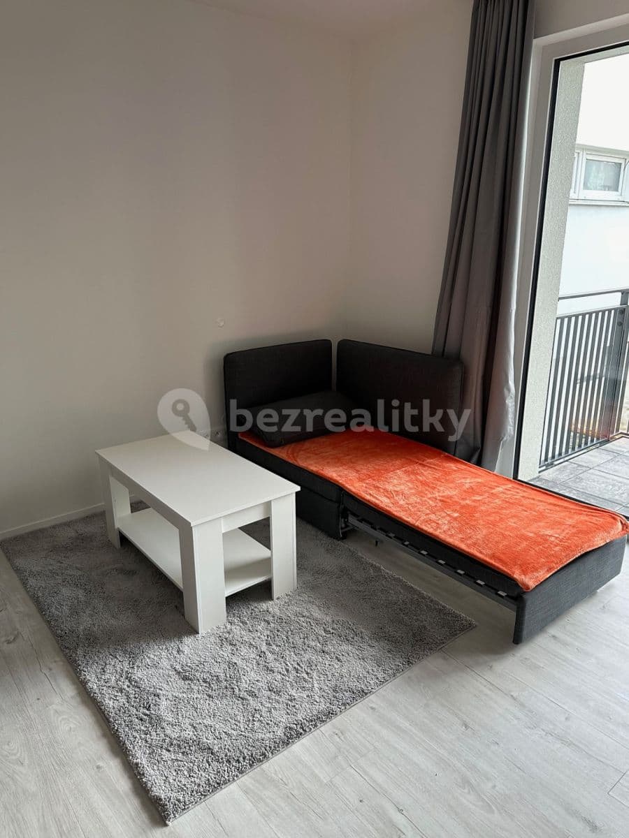 Prenájom bytu 1-izbový 36 m², Na Jíkalce, Plzeň, Plzeňský kraj Prenájom bytu 1-izbový 36 m², Na Jíkalce, Plzeň, Plzeňský kraj