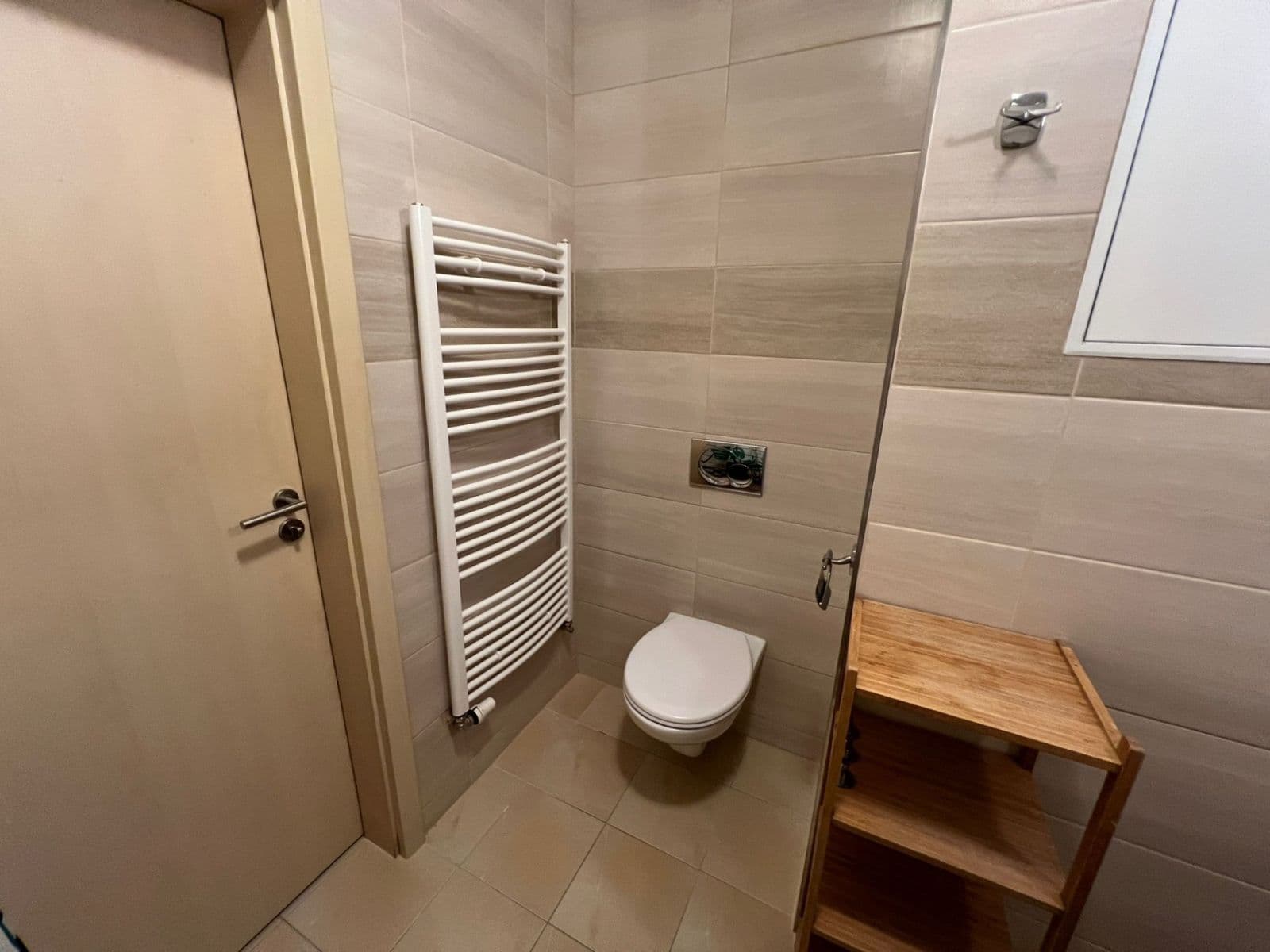 Prenájom bytu 2-izbový 54 m², Bratislavská, Praha, Praha Prenájom bytu 2-izbový 54 m², Bratislavská, Praha, Praha