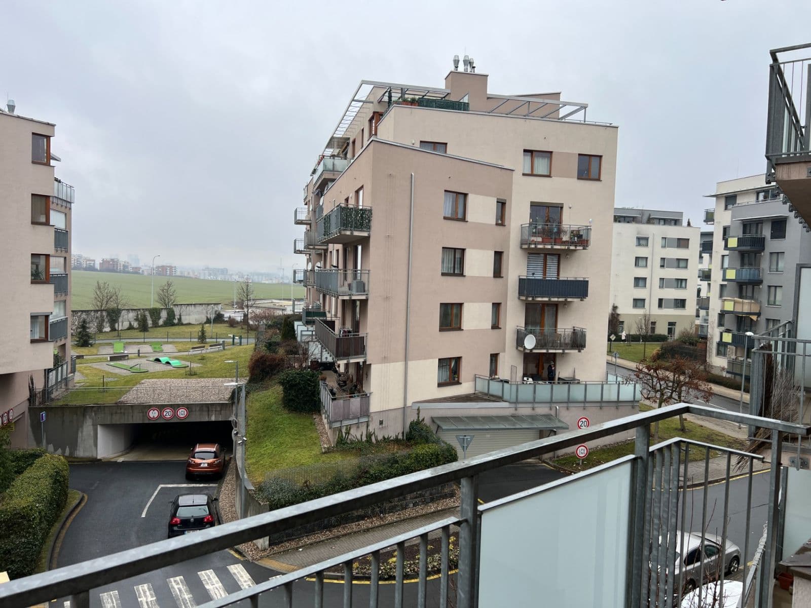 Prenájom bytu 2-izbový 54 m², Bratislavská, Praha, Praha Prenájom bytu 2-izbový 54 m², Bratislavská, Praha, Praha