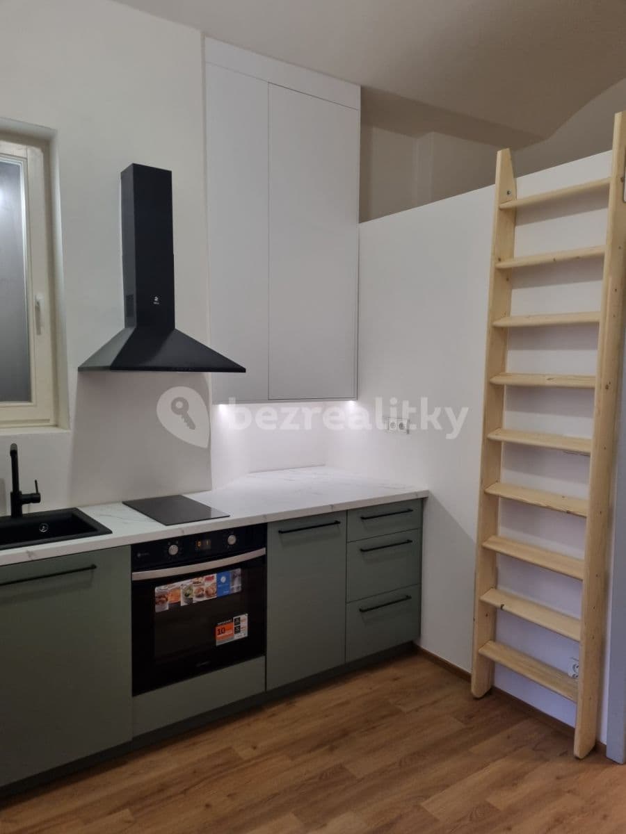 Prenájom bytu 1-izbový 30 m², Praha, Praha Prenájom bytu 1-izbový 30 m², Praha, Praha