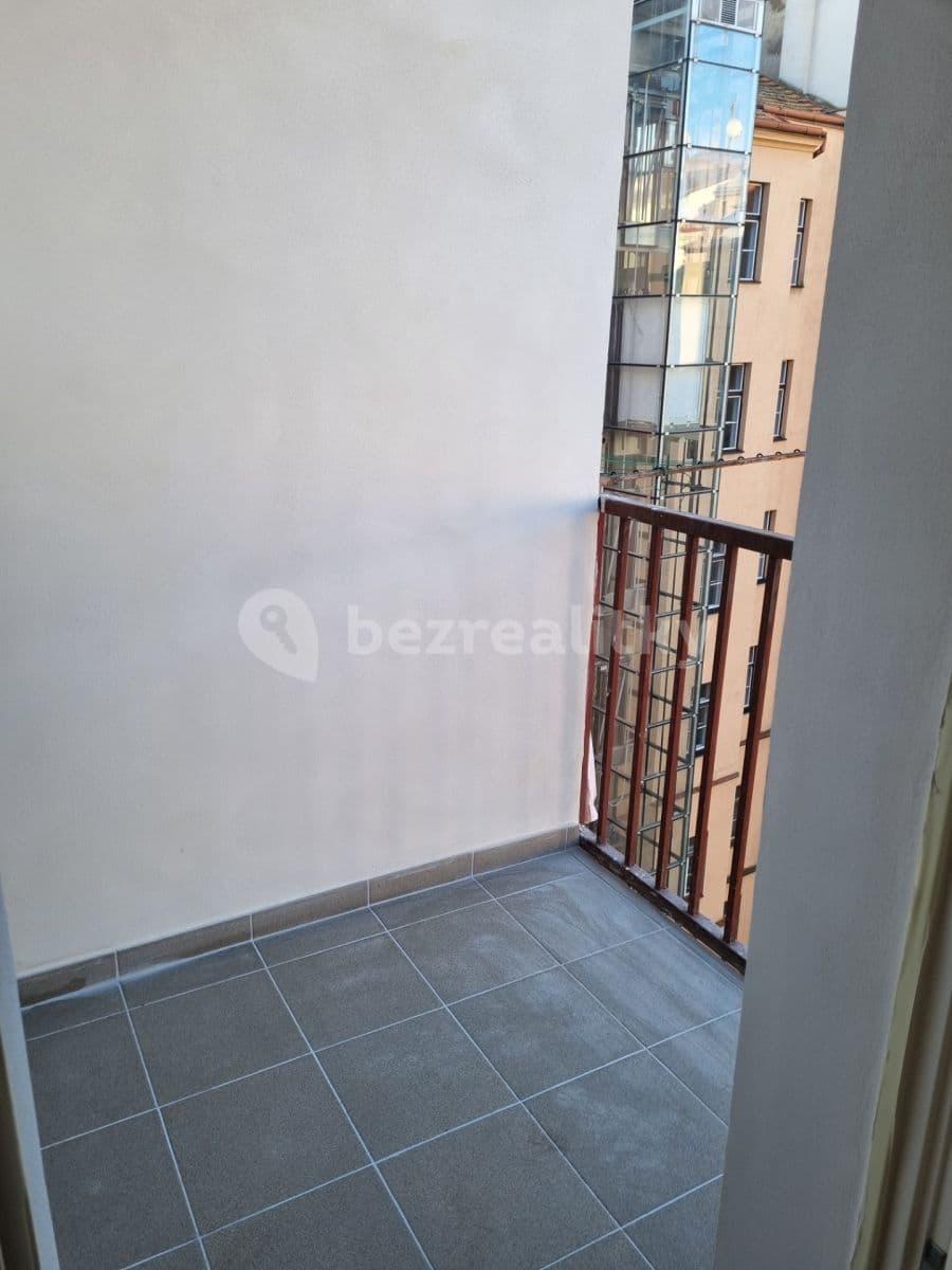 Prenájom bytu 1-izbový 30 m², Praha, Praha Prenájom bytu 1-izbový 30 m², Praha, Praha