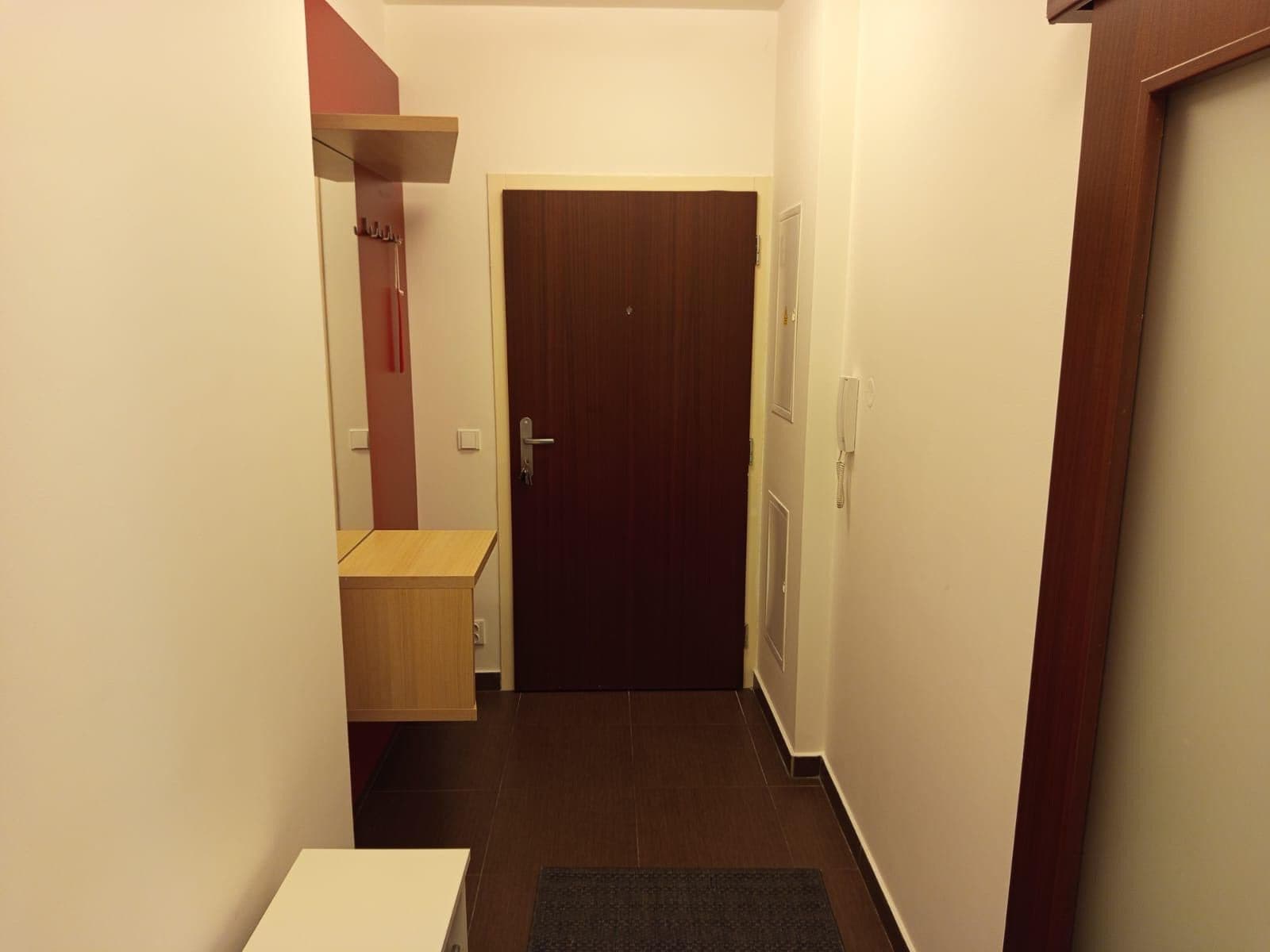 Prenájom bytu 50 m², Teplická, Praha, Praha Prenájom bytu 50 m², Teplická, Praha, Praha