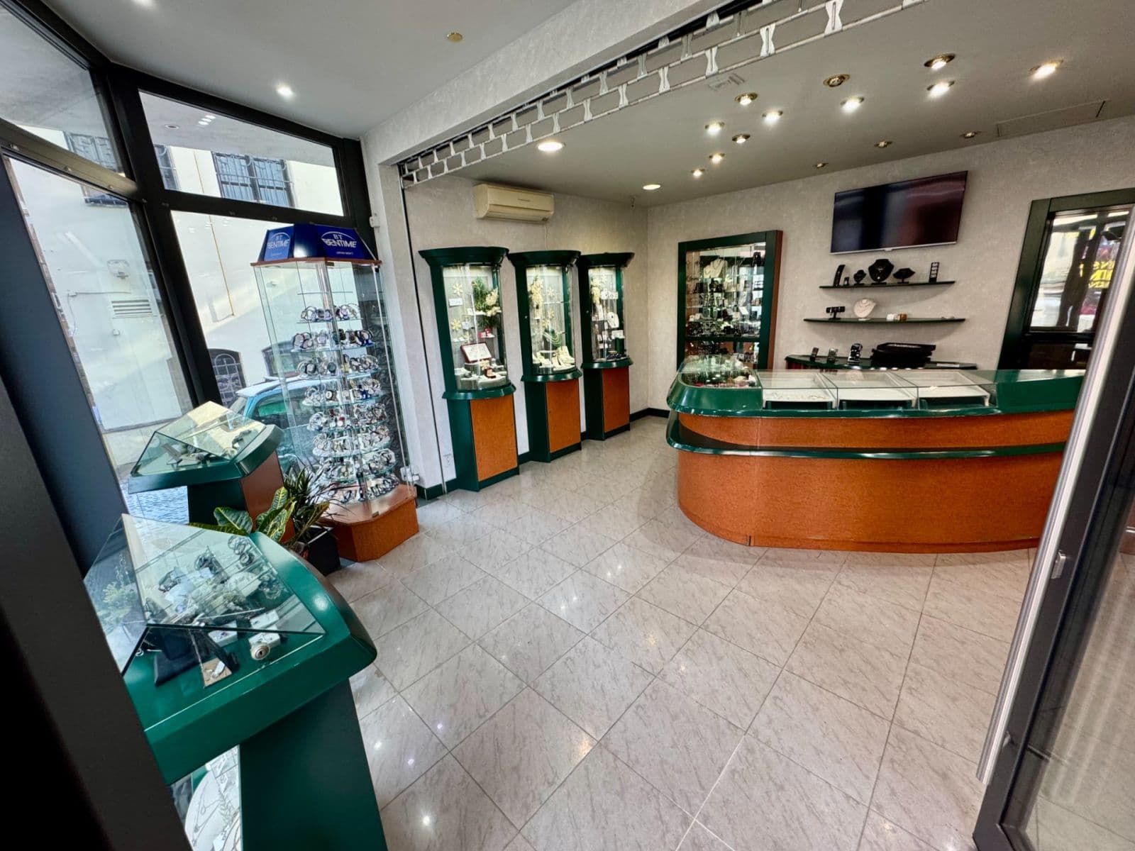 Prenájom nebytového priestoru 23 m², 17. listopadu, Ústí nad Orlicí, Pardubický kraj Prenájom nebytového priestoru 23 m², 17. listopadu, Ústí nad Orlicí, Pardubický kraj