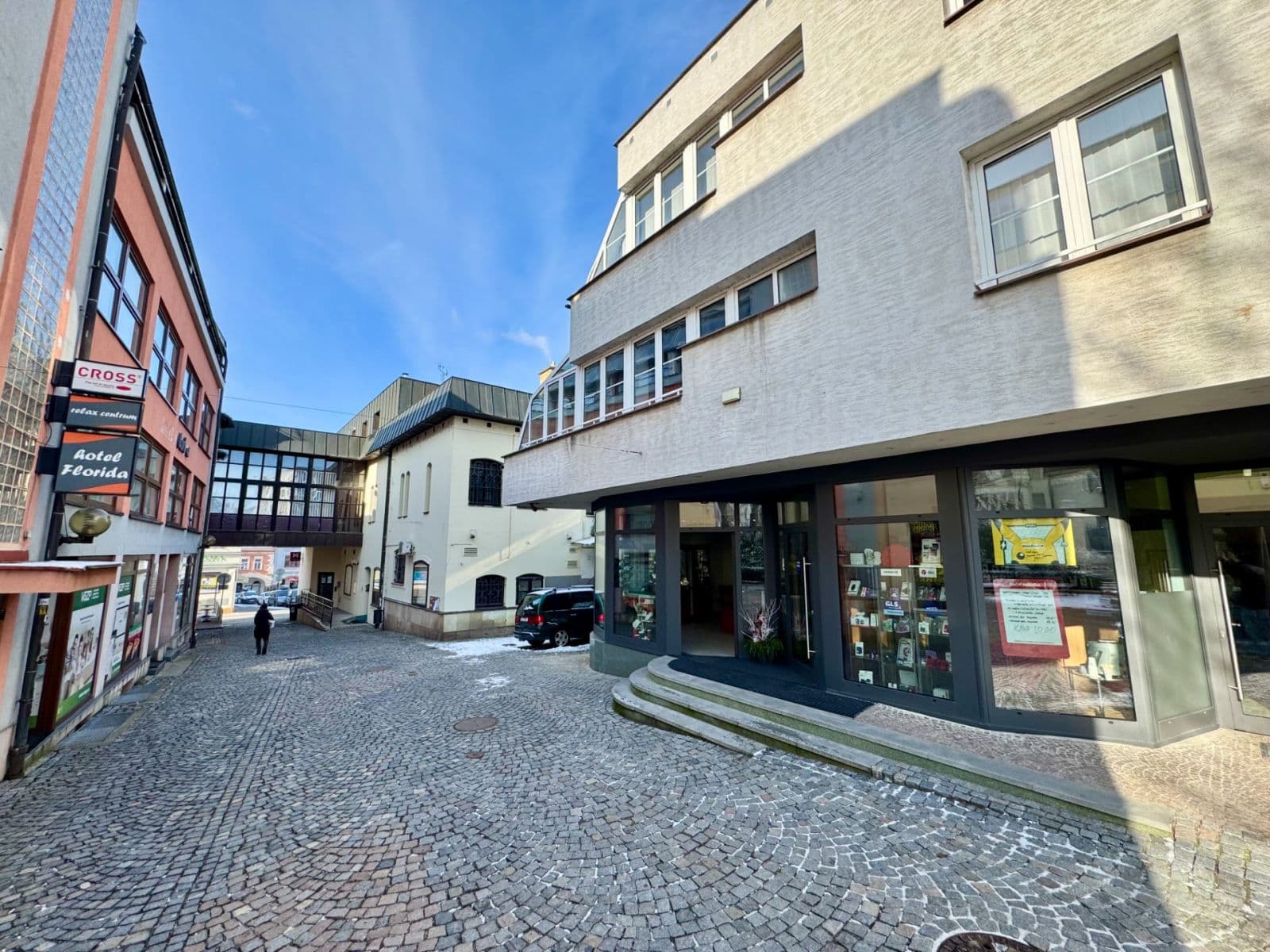 Prenájom nebytového priestoru 23 m², 17. listopadu, Ústí nad Orlicí, Pardubický kraj Prenájom nebytového priestoru 23 m², 17. listopadu, Ústí nad Orlicí, Pardubický kraj