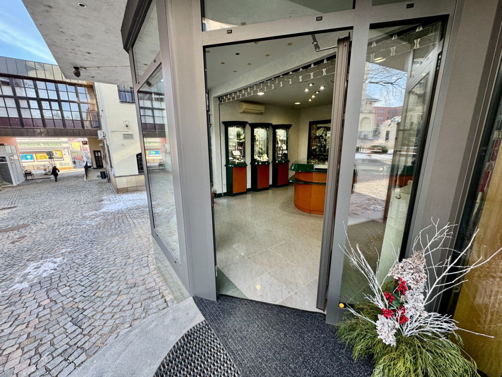 Prenájom nebytového priestoru 23 m², 17. listopadu, Ústí nad Orlicí, Pardubický kraj Prenájom nebytového priestoru 23 m², 17. listopadu, Ústí nad Orlicí, Pardubický kraj