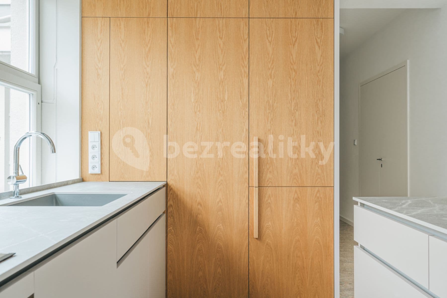 Prenájom bytu 3-izbový 82 m², V Chaloupkách, Praha, Praha Prenájom bytu 3-izbový 82 m², V Chaloupkách, Praha, Praha