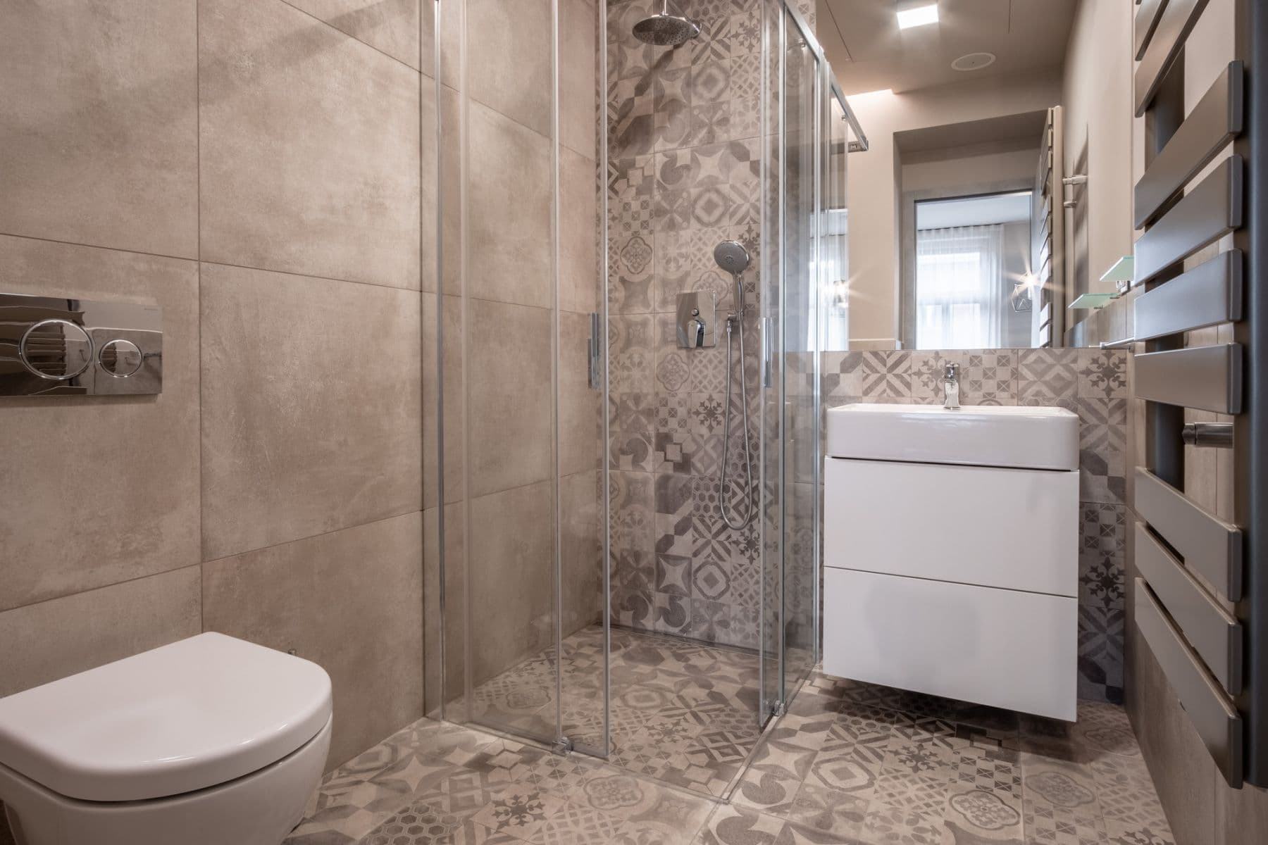 Prenájom bytu 47 m², Římská, Praha, Praha Prenájom bytu 47 m², Římská, Praha, Praha