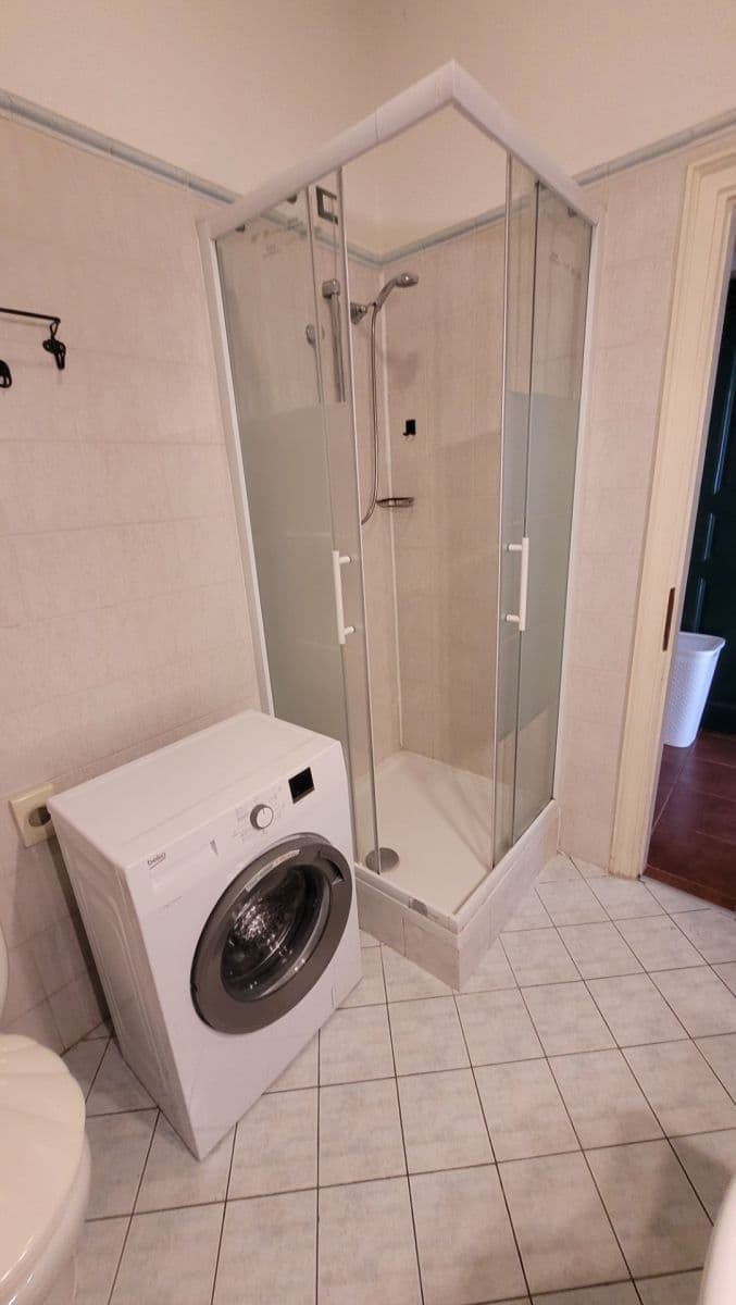 Prenájom bytu 2-izbový 47 m², Duškova, Praha, Praha Prenájom bytu 2-izbový 47 m², Duškova, Praha, Praha