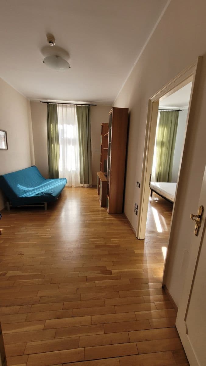 Prenájom bytu 2-izbový 47 m², Duškova, Praha, Praha Prenájom bytu 2-izbový 47 m², Duškova, Praha, Praha