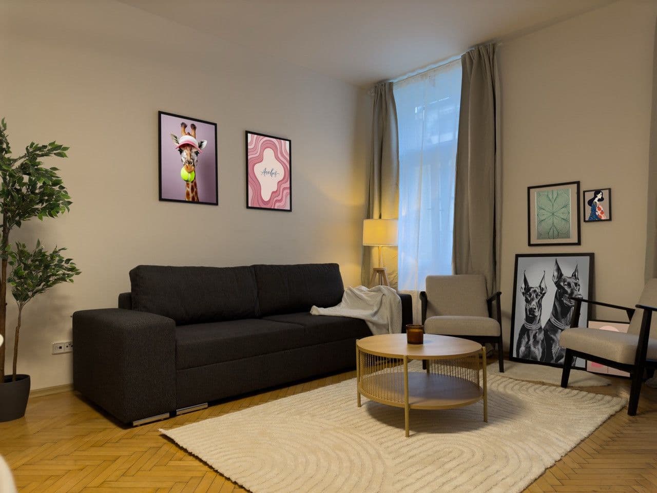 Prenájom bytu 100 m², Londýnská, Praha, Praha Prenájom bytu 100 m², Londýnská, Praha, Praha