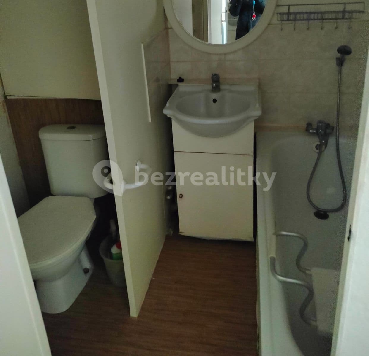 Prenájom bytu 1-izbový 43 m², Lacinova, Kladno, Středočeský kraj Prenájom bytu 1-izbový 43 m², Lacinova, Kladno, Středočeský kraj
