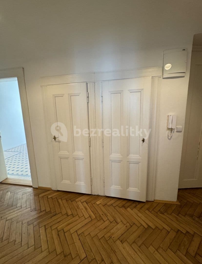 Prenájom bytu 2-izbový 88 m², Bílkova, Praha, Praha Prenájom bytu 2-izbový 88 m², Bílkova, Praha, Praha