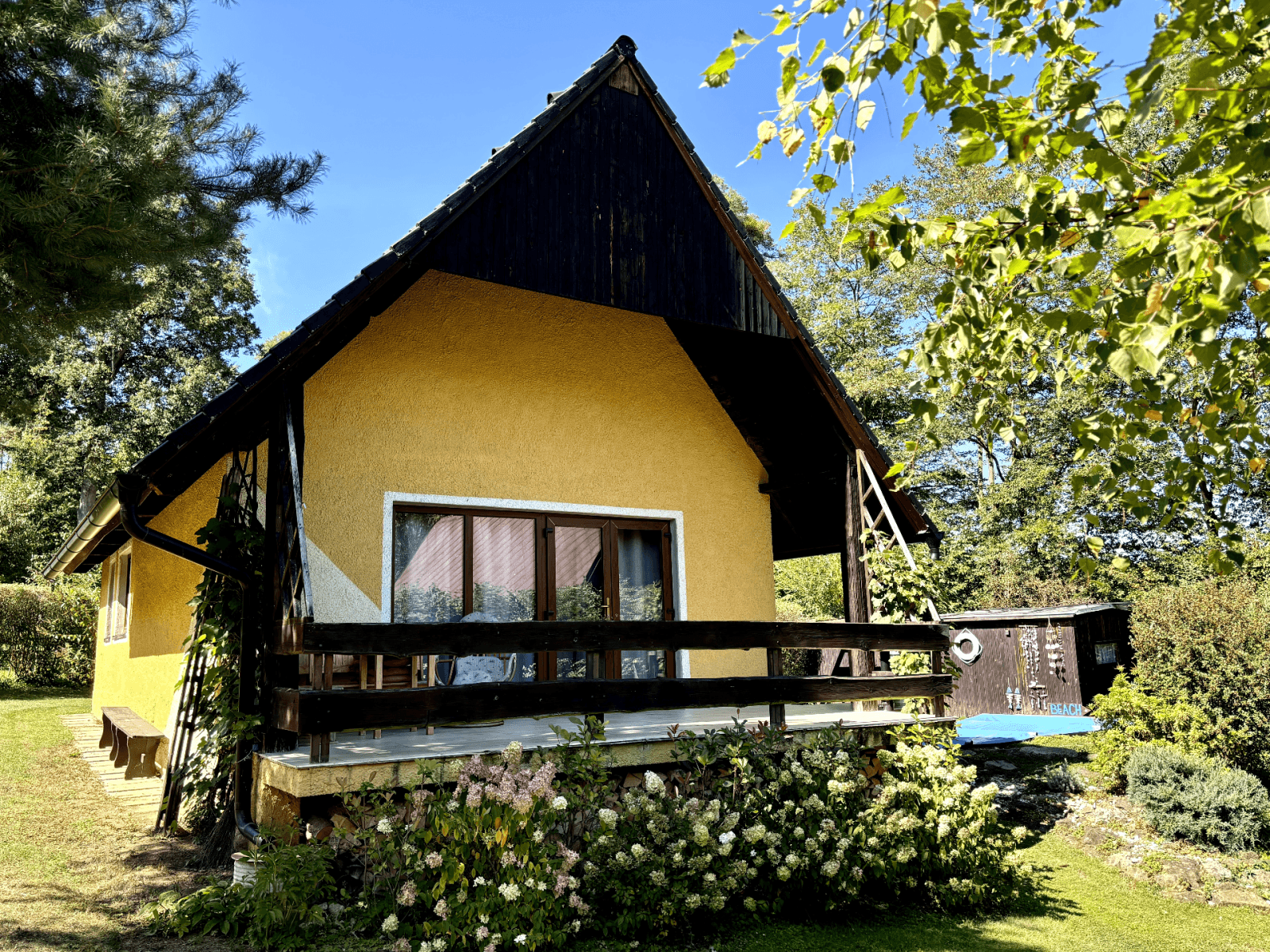 Predaj rekreačného objektu 112 m², pozemek 829 m², Nalžovice, Středočeský kraj Predaj rekreačného objektu 112 m², pozemek 829 m², Nalžovice, Středočeský kraj