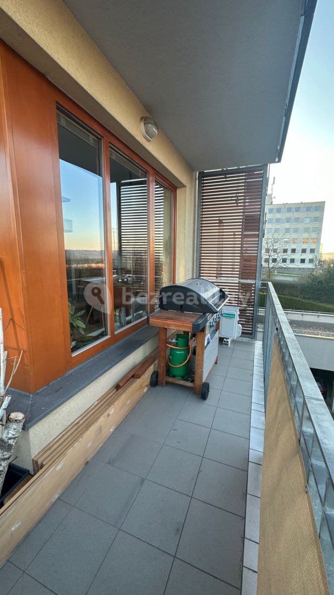 Prenájom bytu 2-izbový 57 m², Pickova, Praha, Praha Prenájom bytu 2-izbový 57 m², Pickova, Praha, Praha