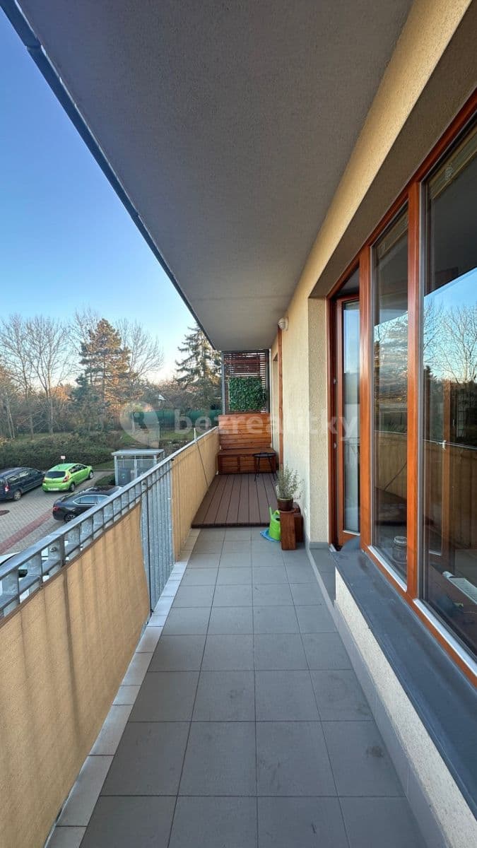 Prenájom bytu 2-izbový 57 m², Pickova, Praha, Praha Prenájom bytu 2-izbový 57 m², Pickova, Praha, Praha