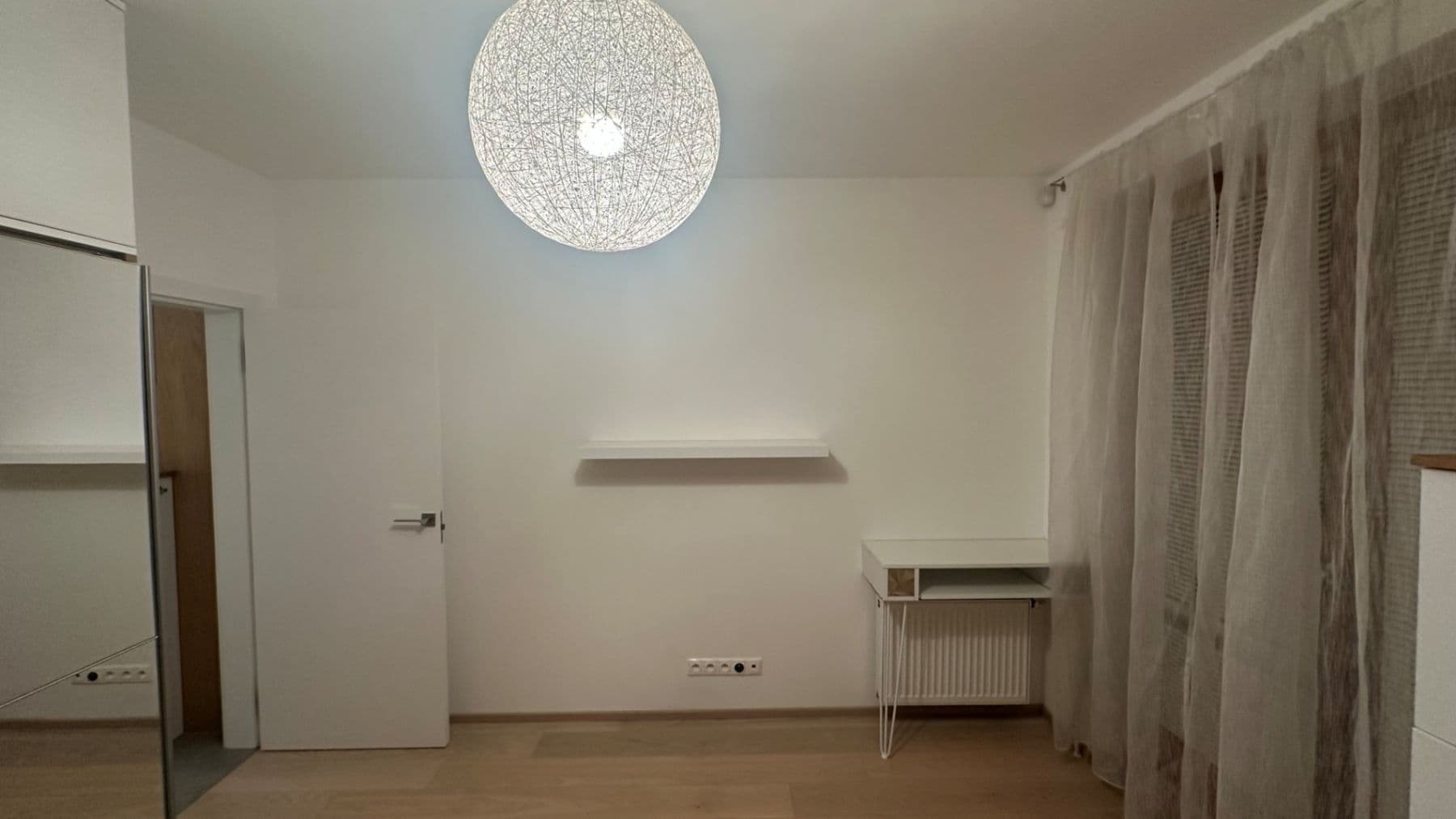 Prenájom bytu 2-izbový 57 m², Pickova, Praha, Praha Prenájom bytu 2-izbový 57 m², Pickova, Praha, Praha