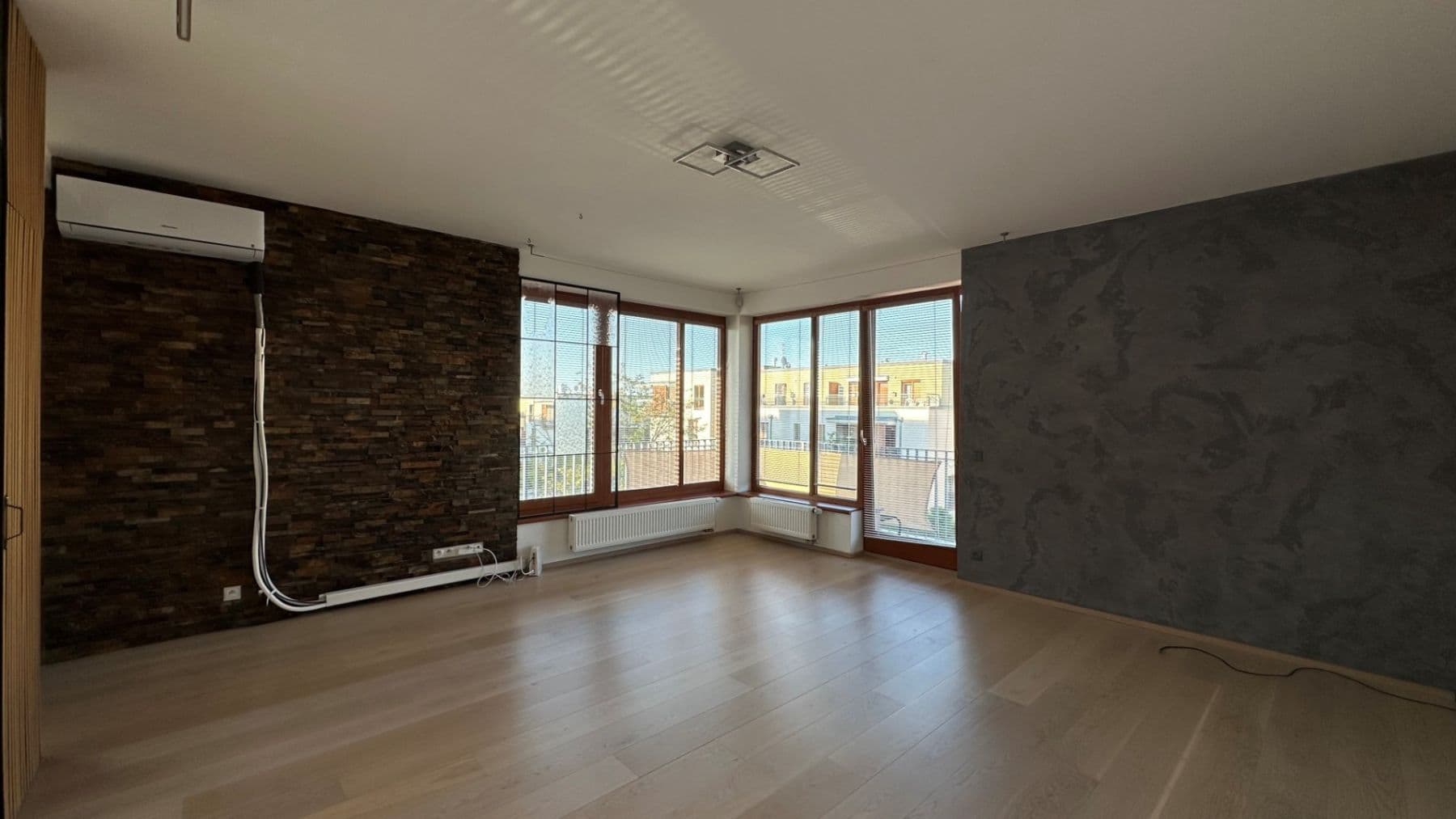 Prenájom bytu 2-izbový 57 m², Pickova, Praha, Praha Prenájom bytu 2-izbový 57 m², Pickova, Praha, Praha