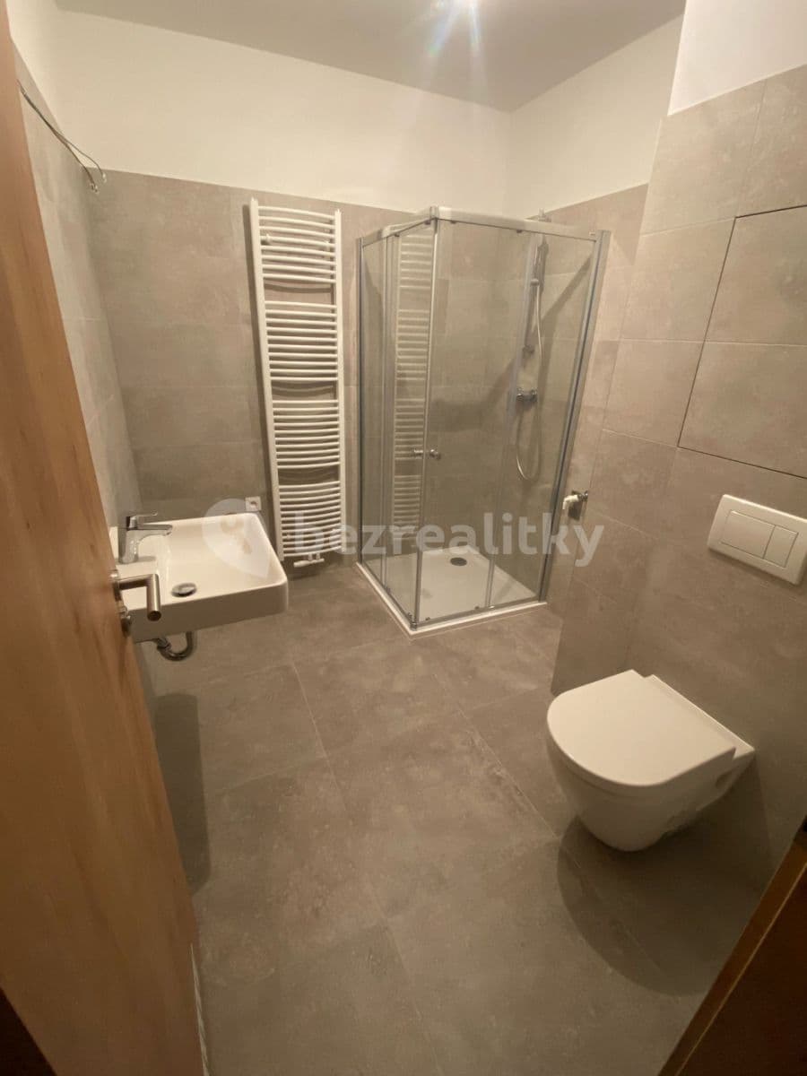 Prenájom bytu 2-izbový 62 m², Moravské Budějovice, Kraj Vysočina Prenájom bytu 2-izbový 62 m², Moravské Budějovice, Kraj Vysočina