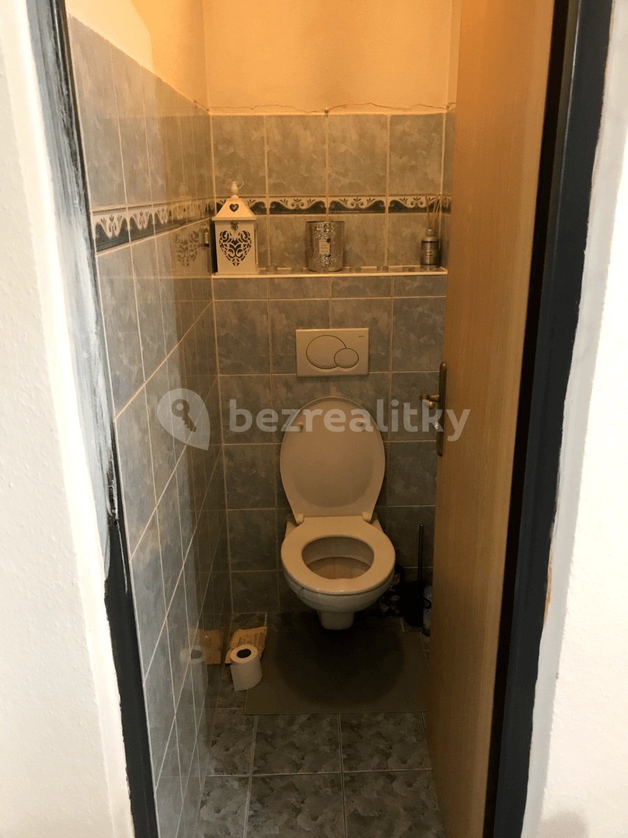 Prenájom bytu 3-izbový 78 m², Huzová, Olomoucký kraj Prenájom bytu 3-izbový 78 m², Huzová, Olomoucký kraj