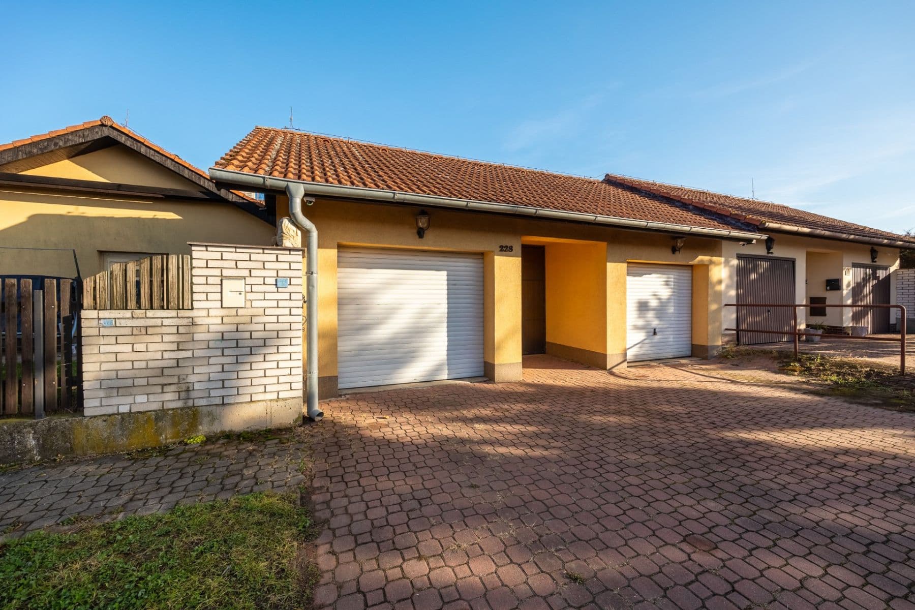 Predaj domu 203 m², pozemek 873 m², Příčná, Radonice, Středočeský kraj Predaj domu 203 m², pozemek 873 m², Příčná, Radonice, Středočeský kraj