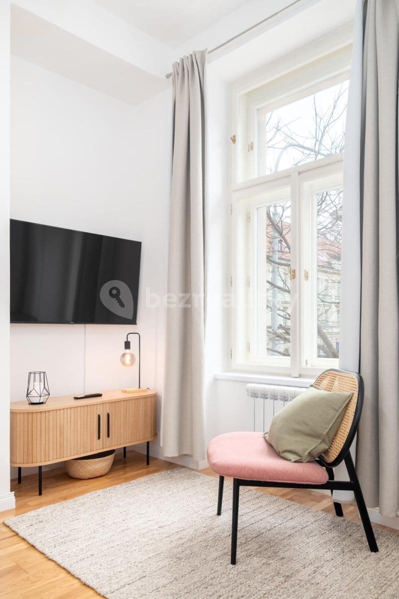 Prenájom bytu 1-izbový 30 m², Vítkova, Praha, Praha Prenájom bytu 1-izbový 30 m², Vítkova, Praha, Praha