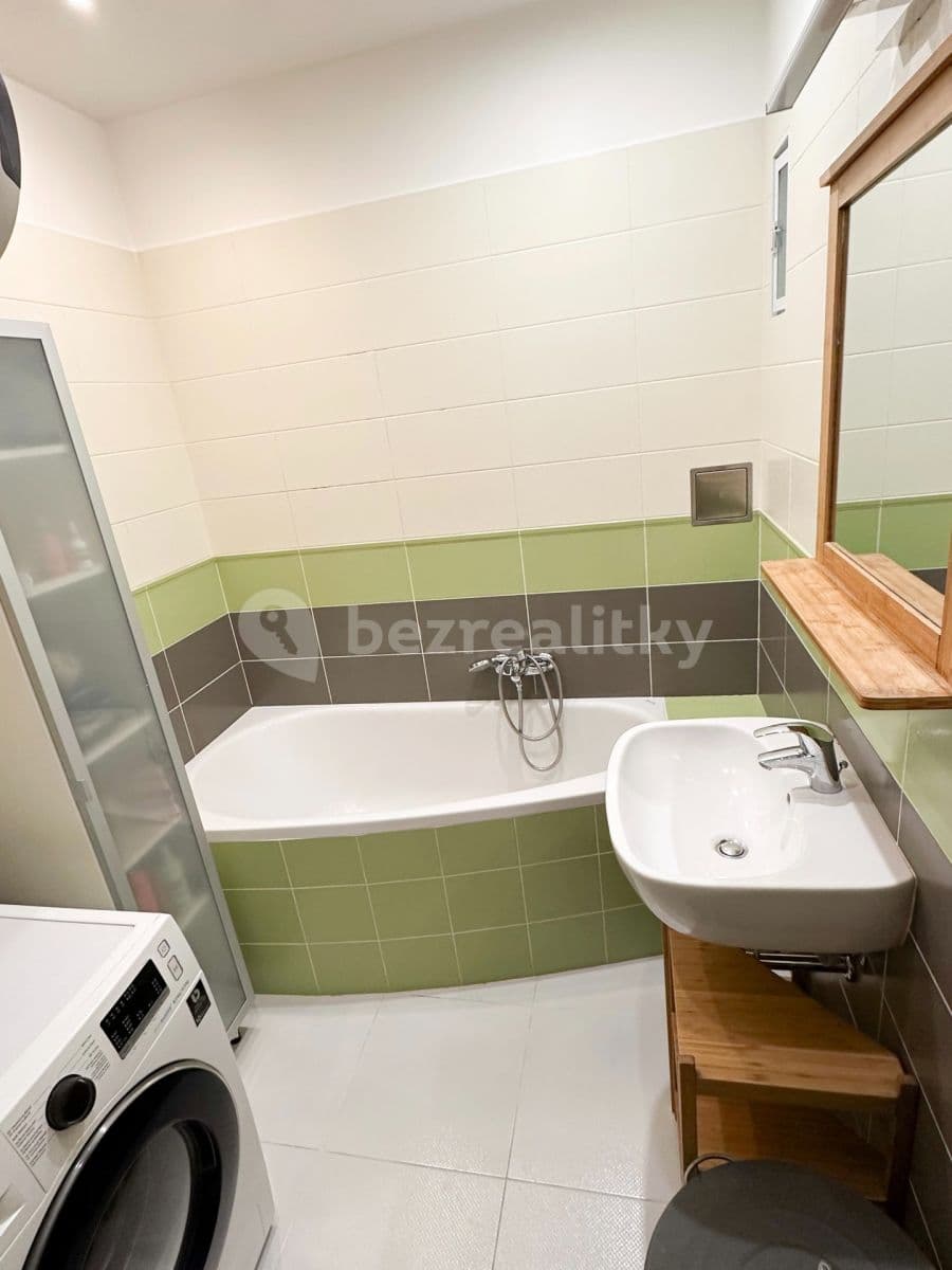 Prenájom bytu 2-izbový 53 m², Janovského, Praha, Praha Prenájom bytu 2-izbový 53 m², Janovského, Praha, Praha