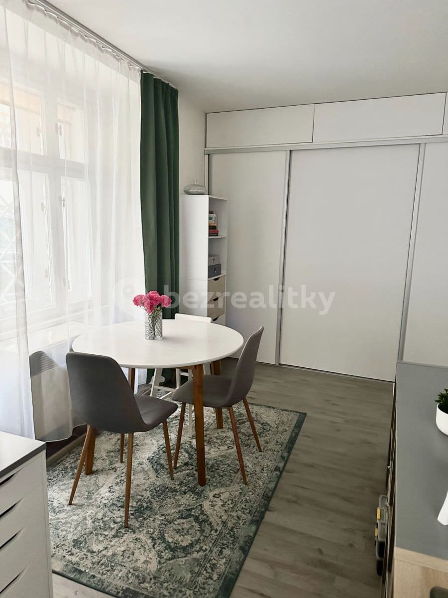 Prenájom bytu 2-izbový 53 m², Janovského, Praha, Praha Prenájom bytu 2-izbový 53 m², Janovského, Praha, Praha